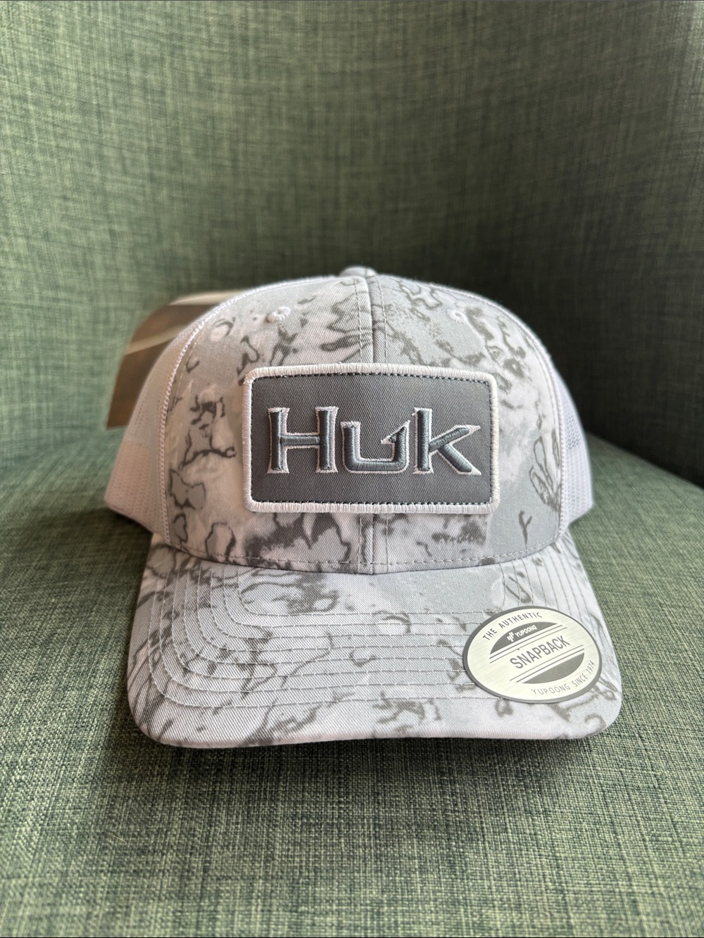 HUK MOSSY OAK 110 TRUCKER HAT mens womens unisex Camo Patch Snapback Hat NWT
